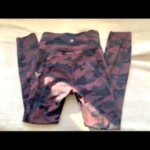 Lululemon leggings size 4 brand new